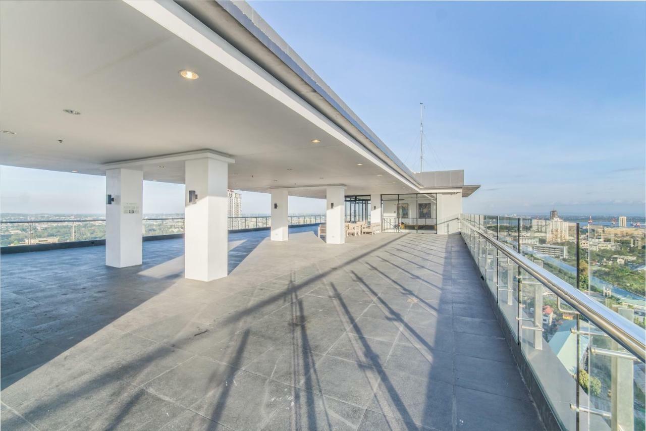 Free Netflix Condo Near It Park With 32-Inch Samsung Hdtv Cebu Exterior photo
